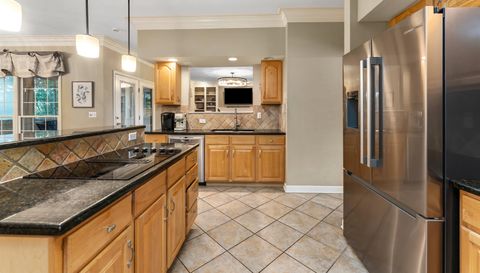 10320 Castlebridge Ct