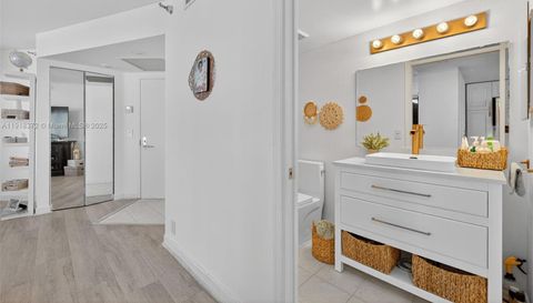 3500 Mystic Pointe Dr