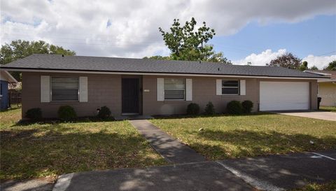 2762 CLEAR COVE LANE