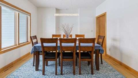 2728 Headland Court SW