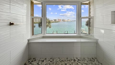 152 Marina Del Rey Ct