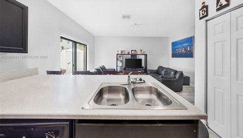 9381 33rd Ln
