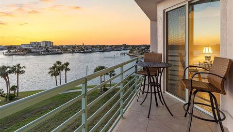 8040 SAILBOAT KEY BOULEVARD S