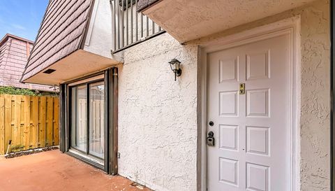 7496 Courtyard Run E