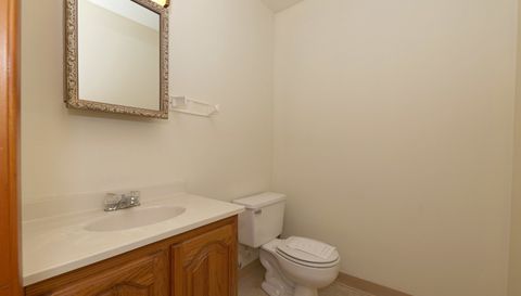 275 S BROADWAY Street