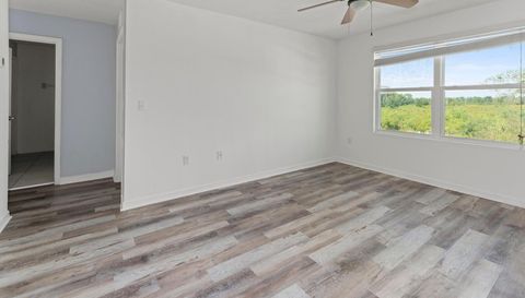 10019 Geese Trail Cir