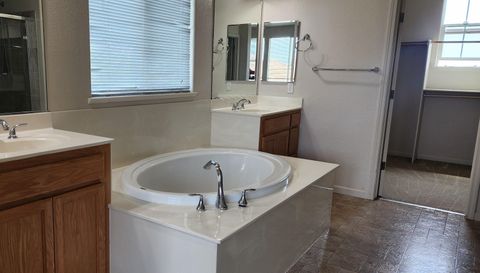 253 Lilac Ln
