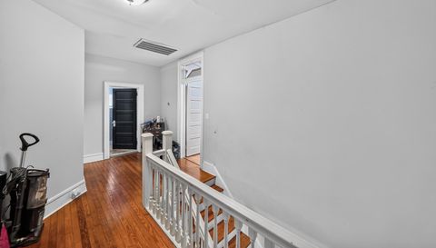 425 Roanoke Ave