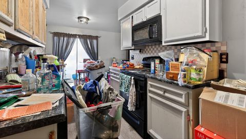 24145 Meadowbridge Dr