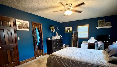 367 E Camellia Dr