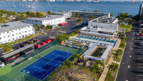 5980 SHORE BOULEVARD S