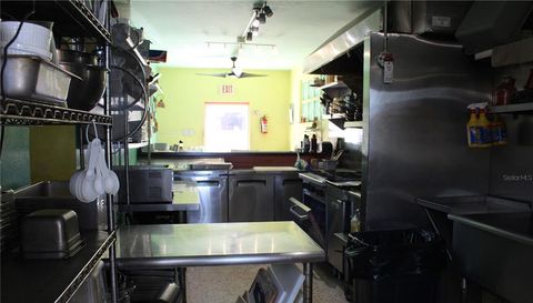 17 Calle Carlos Lebrun