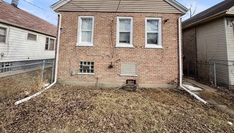 9132 S Blackstone Avenue