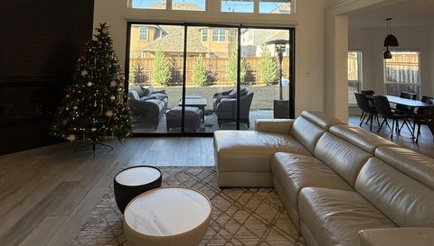 2832 Fountain Park Dr