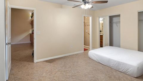 15437 Crystal Lake Dr