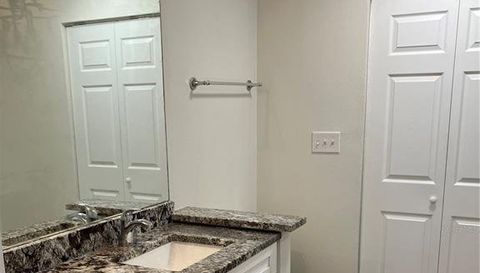 9738 Lake Chase Island
