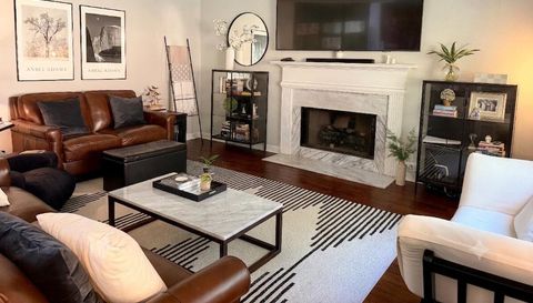 450 Chandler Ct