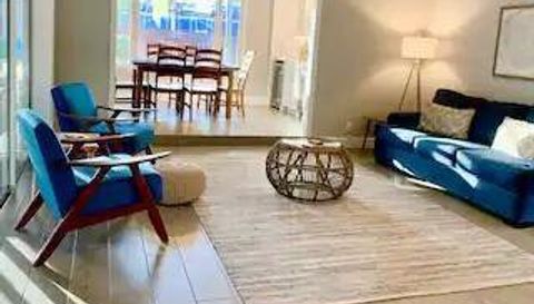 990 Town Terrace