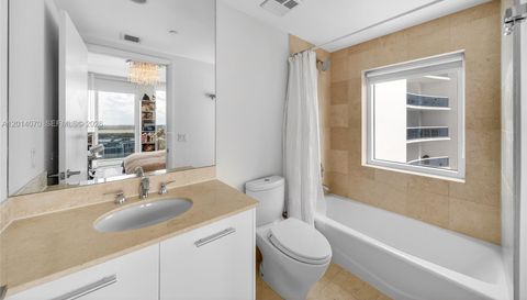 2711 N Ocean Dr
