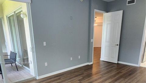 3600 Oaks Clubhouse Dr