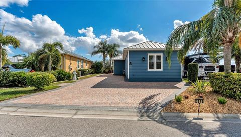 3272 FISH HAWK DRIVE