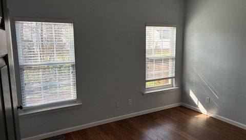 226 N Orchard Farms Ave