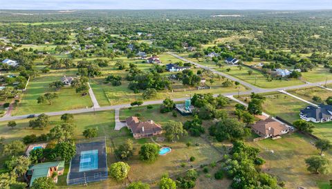 320 Woodland Oaks TRL