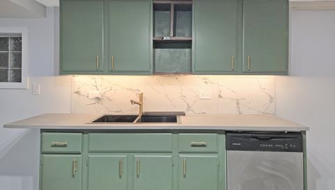 4743 S Keeler Avenue