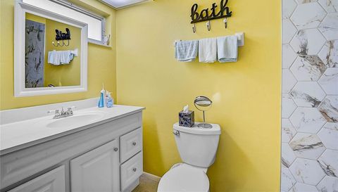 7128 W COUNTRY CLUB DRIVE N