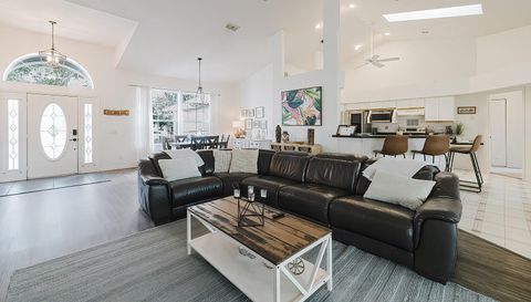 240 N Country Club Dr