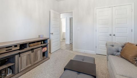 36 Pne Lk Dr