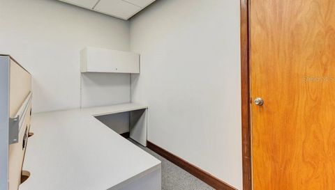 207 Calle Del Parque