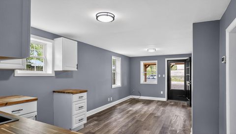 33 S Lake Terrace