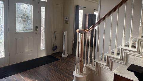 1086 Woodbriar Dr