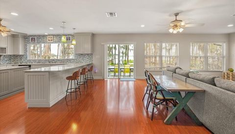 9118 EDGEWATER DRIVE