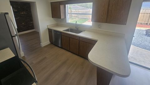 372 Imperial Dr