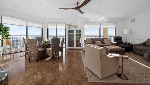 2351 Lakeview Dr Unit 302