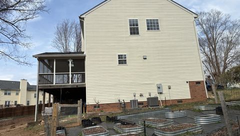 226 N Orchard Farms Ave