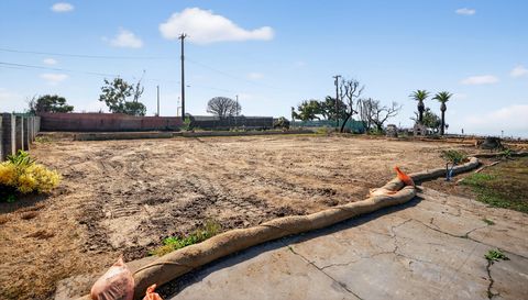 15221 Via De Las Olas