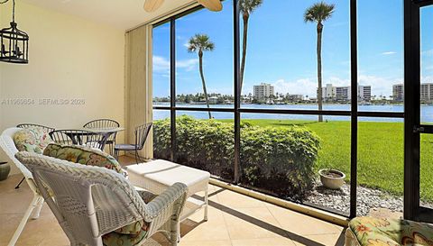 100 Intracoastal Pl