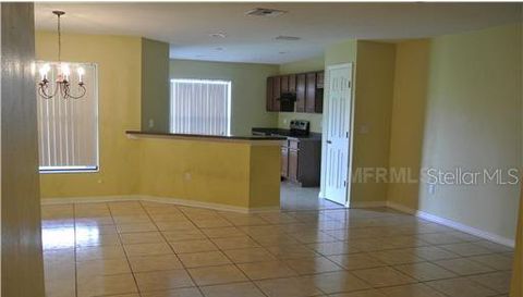 2517 OLEANDER LAKES DRIVE