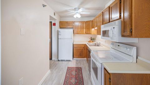 6615 Lake Shore Drive S