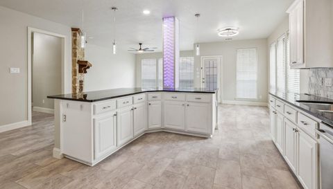 6412 Falcon Ridge Ln