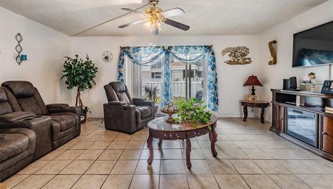 7210 N MANHATTAN AVENUE