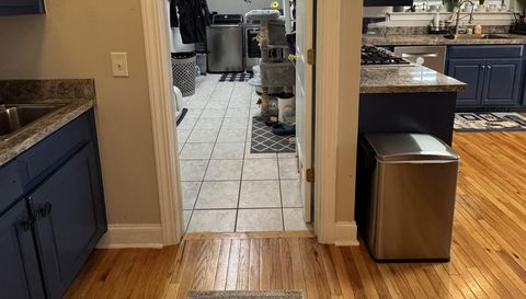 2458 Post Rd