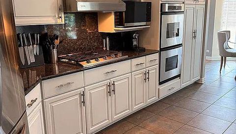 6N274 W Ridgewood Ln