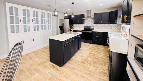 2050 CORNER GLEN DRIVE