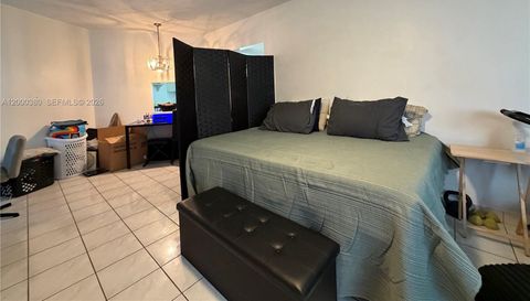 1701 Miami Gardens Dr