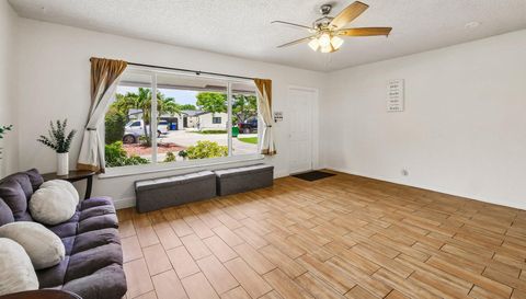 7506 NW 42nd St