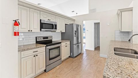 2141 SW BAYSHORE BOULEVARD